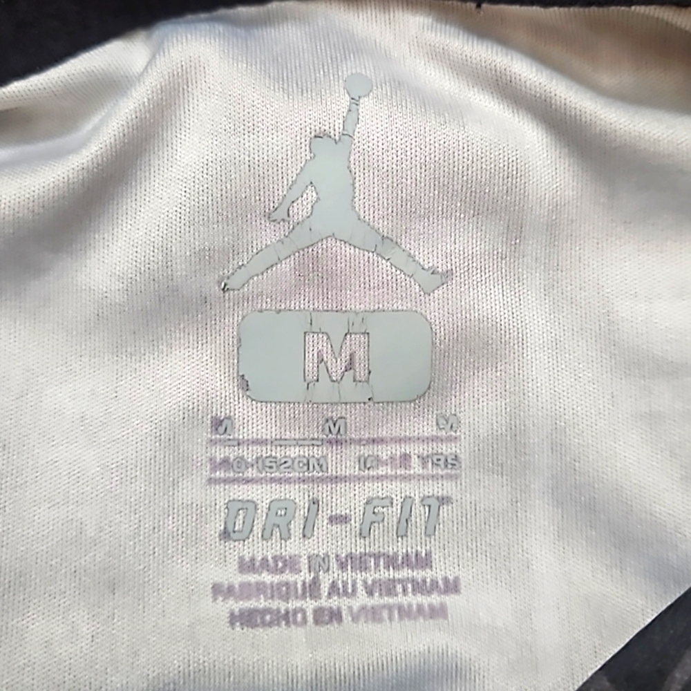 Nike Air Joran Boy - Dri Fit Hooded Long Sleeve - Picture 5 of 6